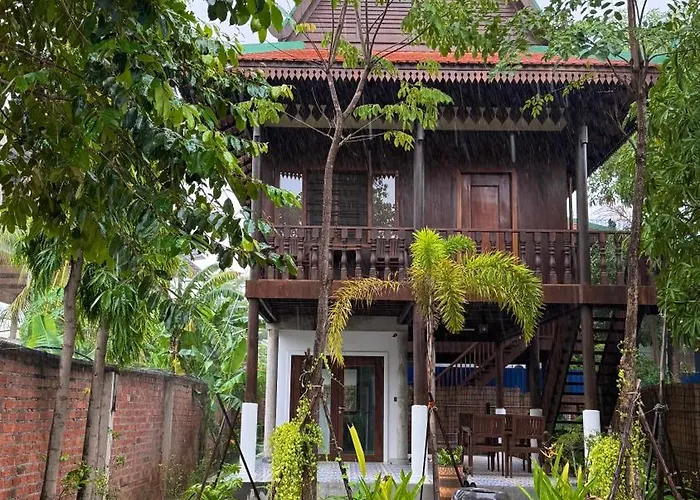 Sala Khmer - Living With Locals * Siem Reap